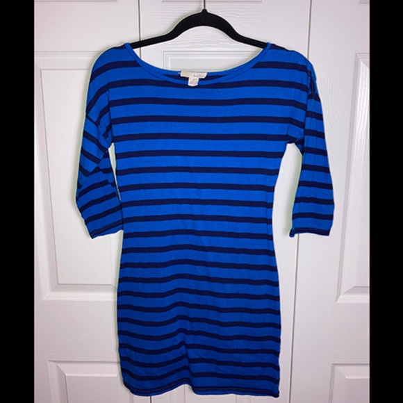 EUC- STRIPE 3/4 SLEEVE BODYCON DRESS - Picture 1 of 4